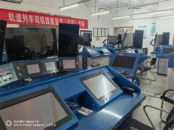 株洲市旺旺發(fā)搬家服務有限公司,株洲家俱拆裝,株洲空調(diào)安裝,株洲設備起重,株洲搬家服務